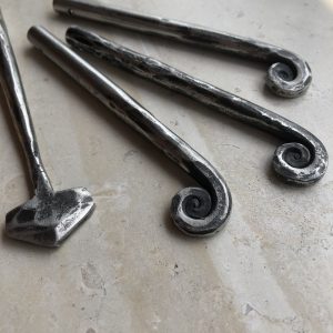 Handpoke tools